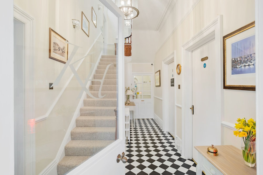 Kingston House — 5-Star Luxury Hotel in Torquay, United Kingdom