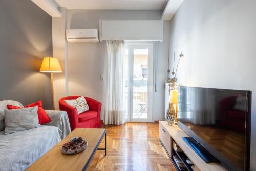 Cozy Hideaway Near the Acropolis — 4-Star Luxury Hotel in Athens, Greece
