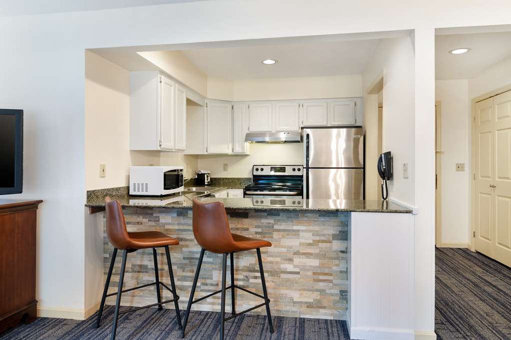 Best Western Inn & Suites Rutland Killington - photo 16