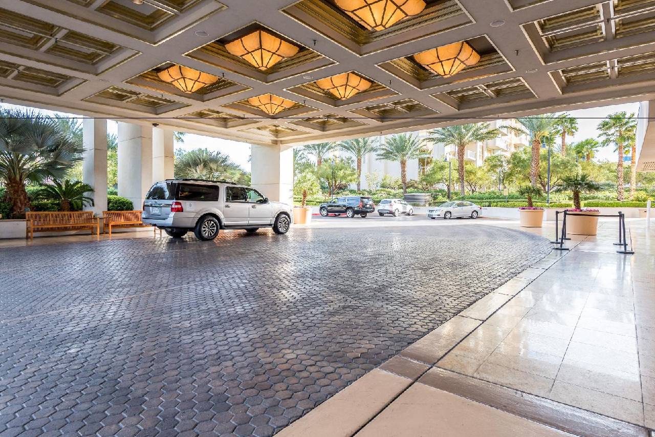 BlueChip at The Signature - photo 9