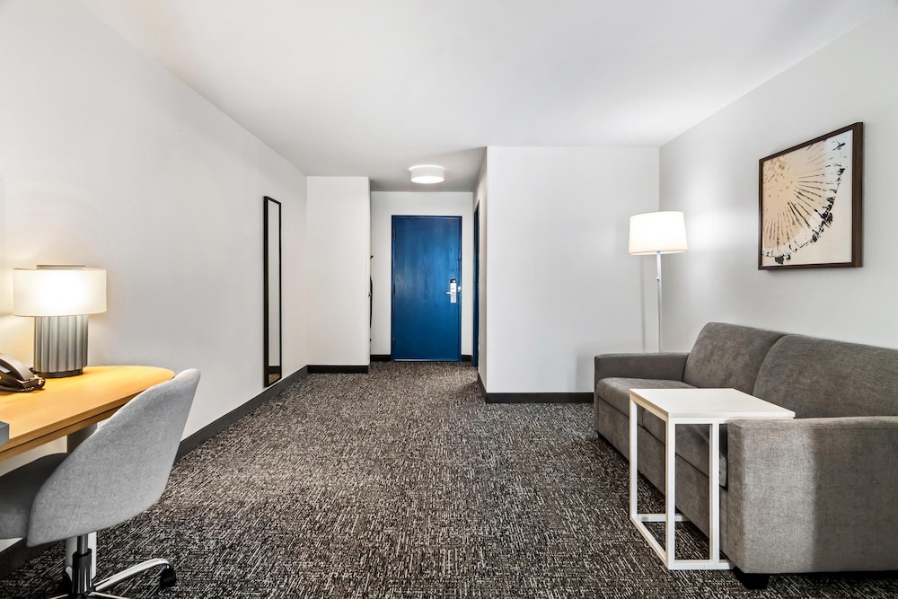 Spark by Hilton Merrillville - photo 17