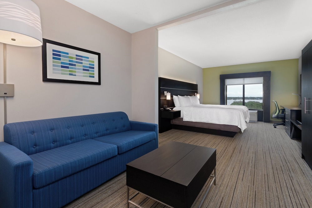 Holiday Inn Express & Suites Lake Placid by IHG - photo 32