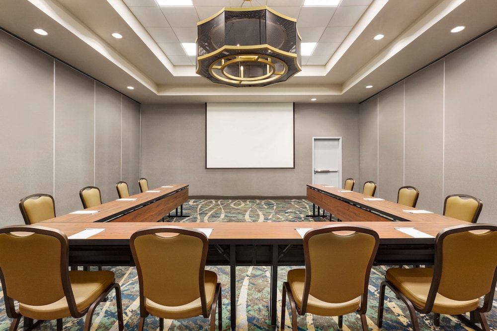 Hilton Garden Inn Houston Energy Corridor - photo 38