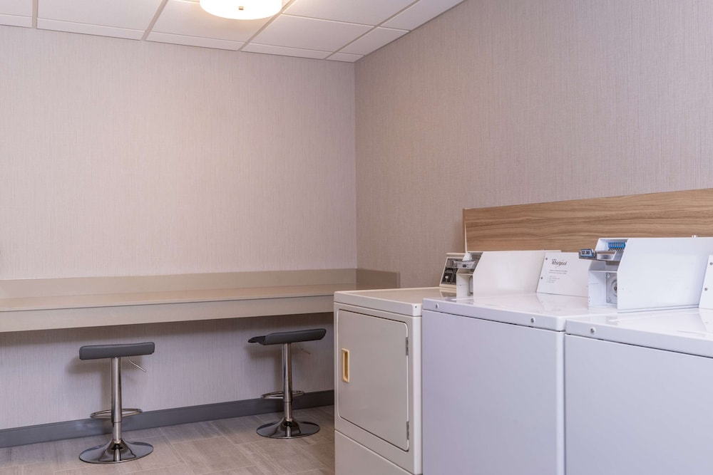 Hampton Inn & Suites St. Louis Chesterfield - photo 54