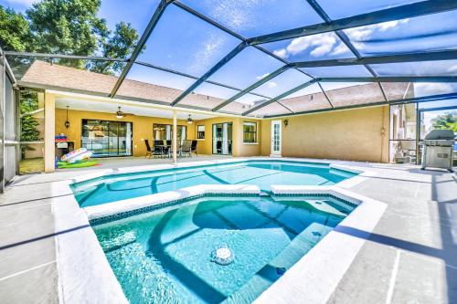 Zen Oasis Royal Pool Paradise Near Tampa in Brandon, United States