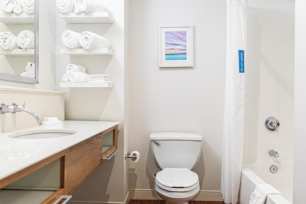 Hampton Inn Charleston Daniel Island - photo 25