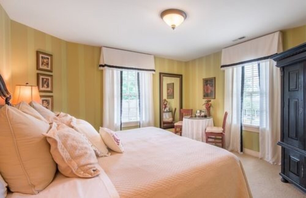 Brick Street Inn - photo 9