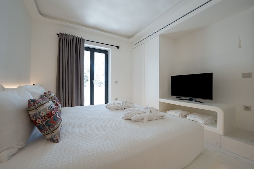 Numi Suites — Mykonos — photo 2