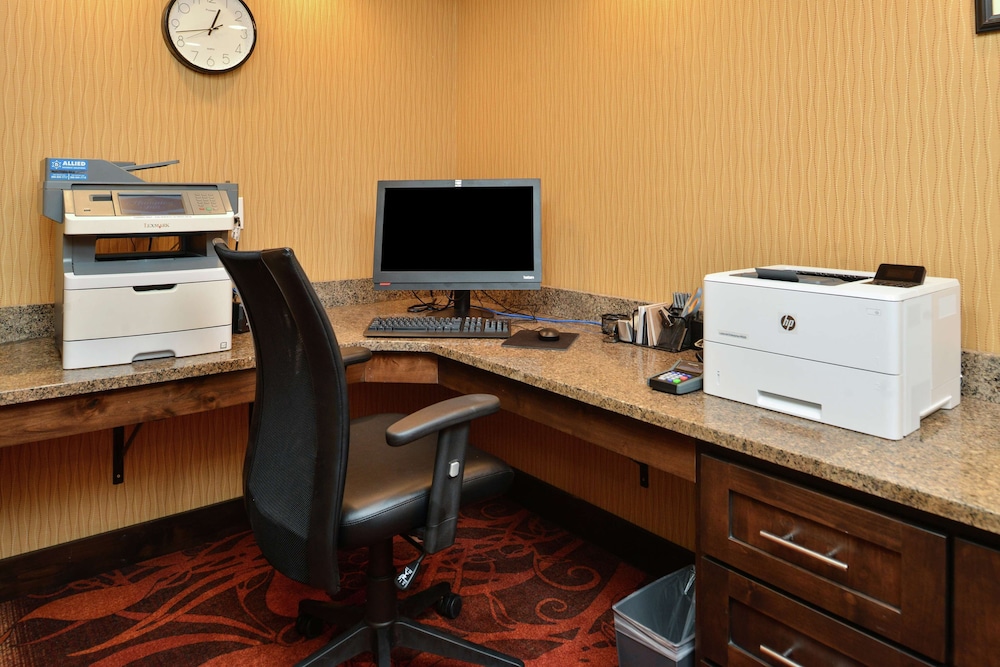 Hampton Inn Idaho Falls Airport - photo 48