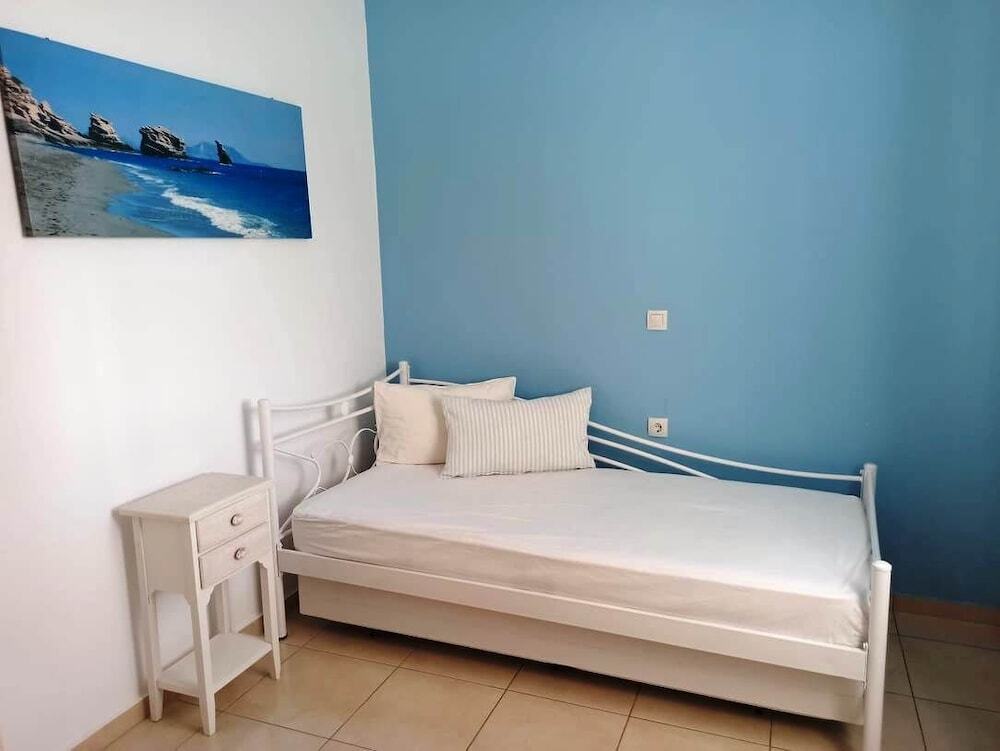 Villa George Sea View with pool Triopetra — 4-Star Luxury Hotel in Agios Vasileios, Greece