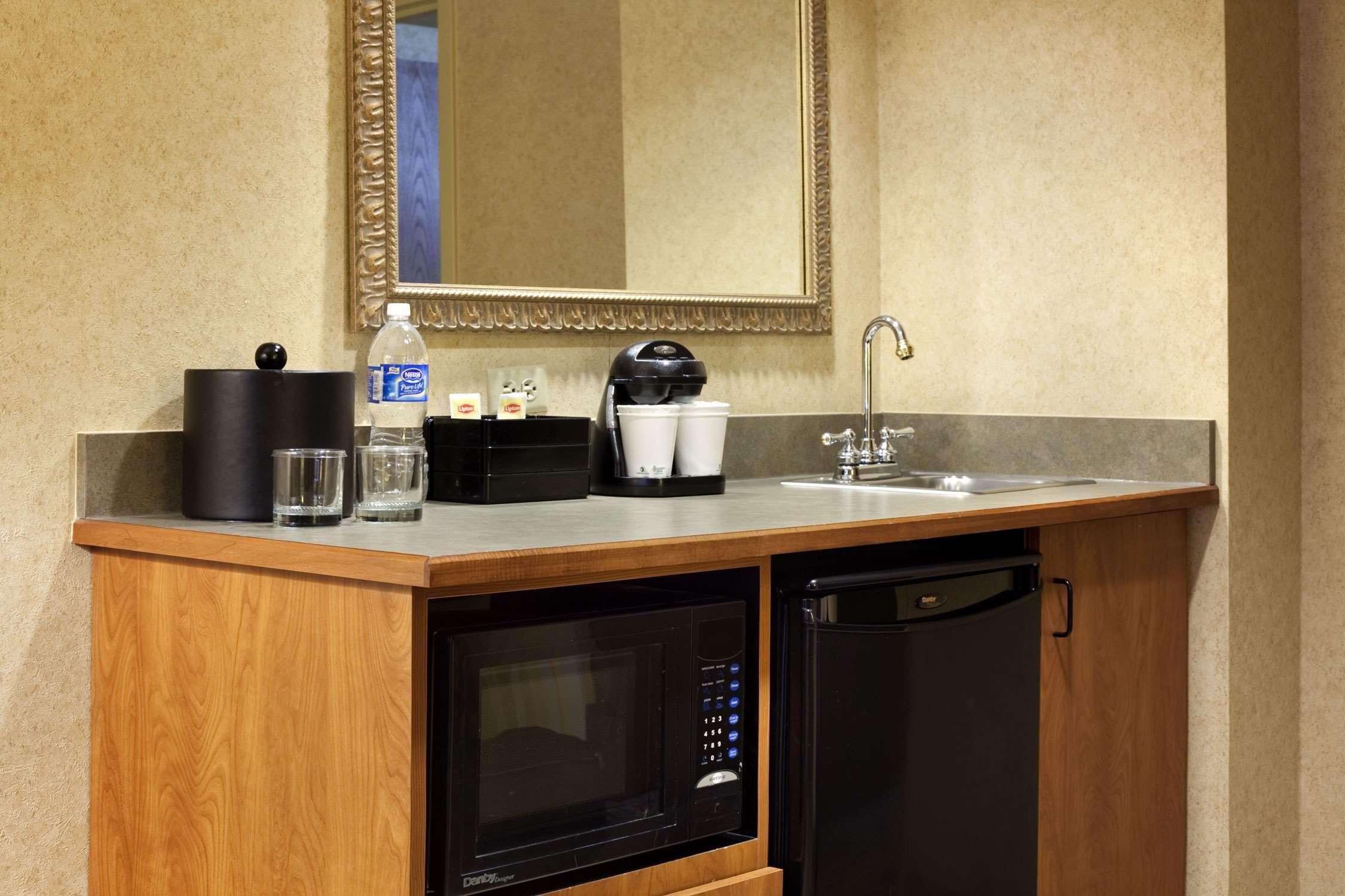 Embassy Suites by Hilton Columbia Greystone - photo 39