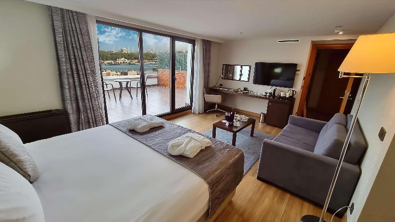Port Bosphorus Hotel — 4-Star Luxury Hotel in Istanbul, Turkey