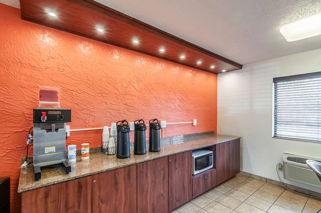 Motel 6 Naperville IL - photo 25