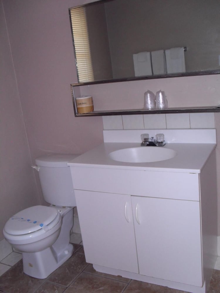 Budget Inn Boron - photo 14