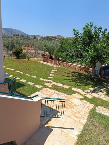 Baitani villa — 4-Star Luxury Hotel in Loutra Oraias Elenis, Greece