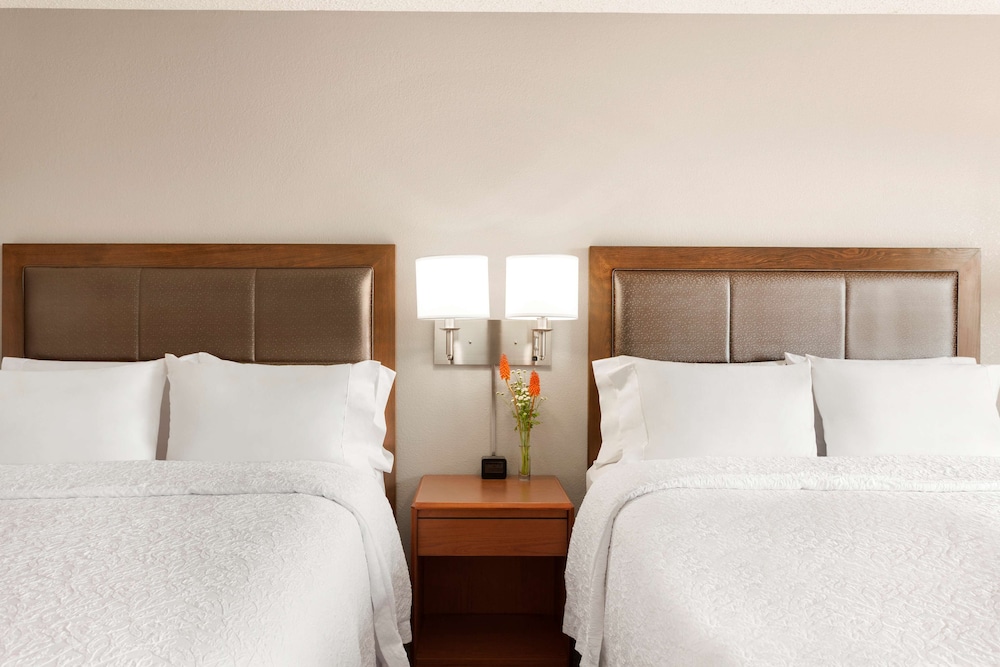 Hampton Inn & Suites Denver Cherry Creek - photo 13