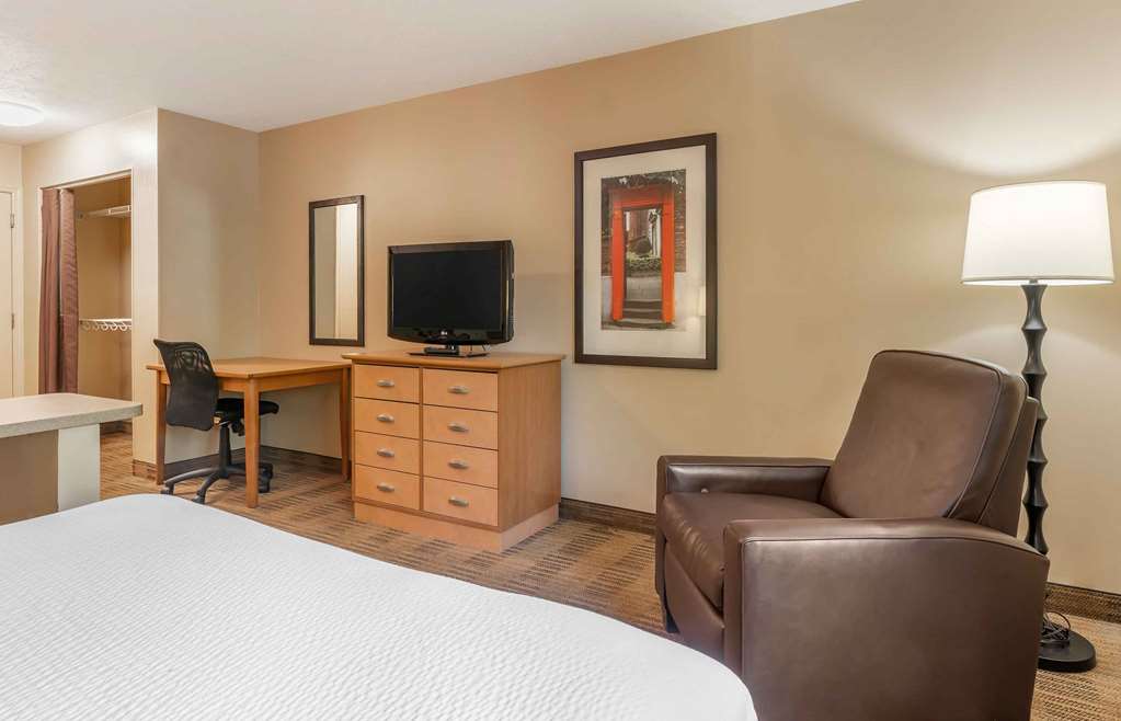 Extended Stay America Suites Wichita East - photo 9