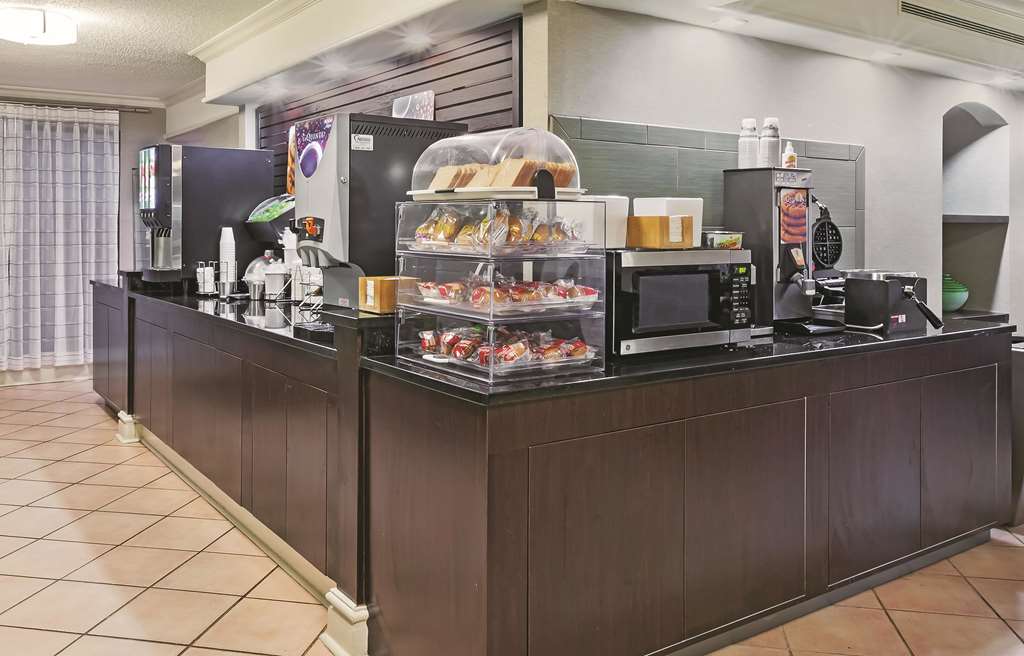 Travelodge by Wyndham Houston Cy Fair - photo 33