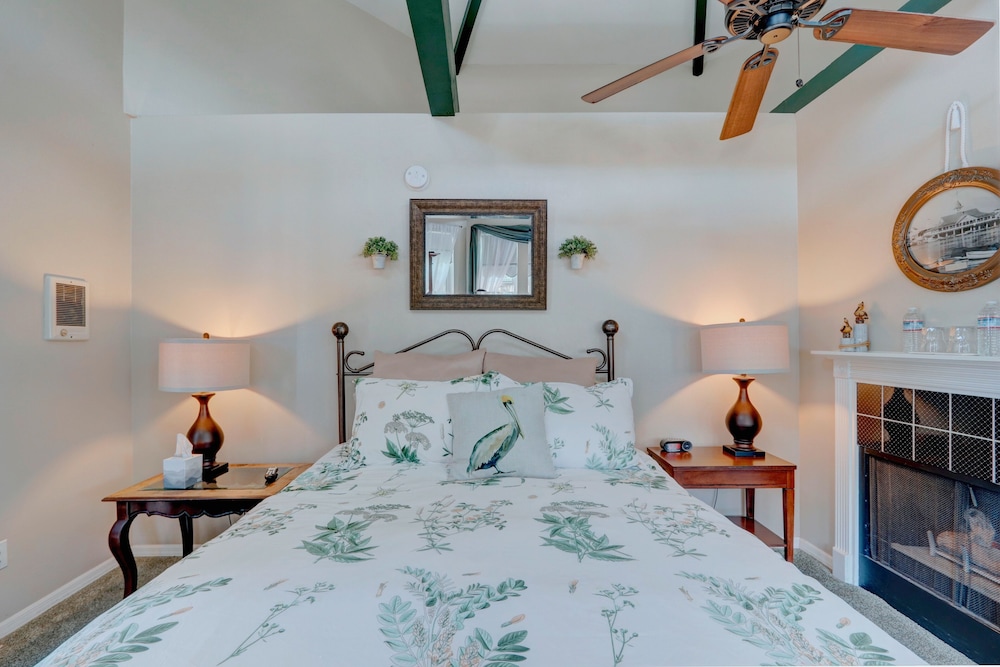 Pelican Cove Inn - photo 80