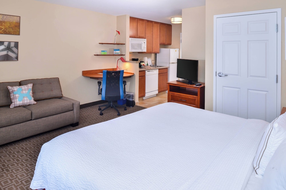 TownePlace Suites Thousand Oaks Ventura County - photo 8