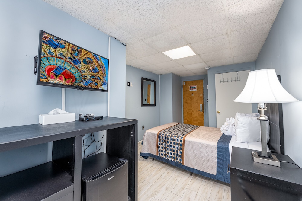 Hammock Inn & Suites North Beach Hotel - photo 13