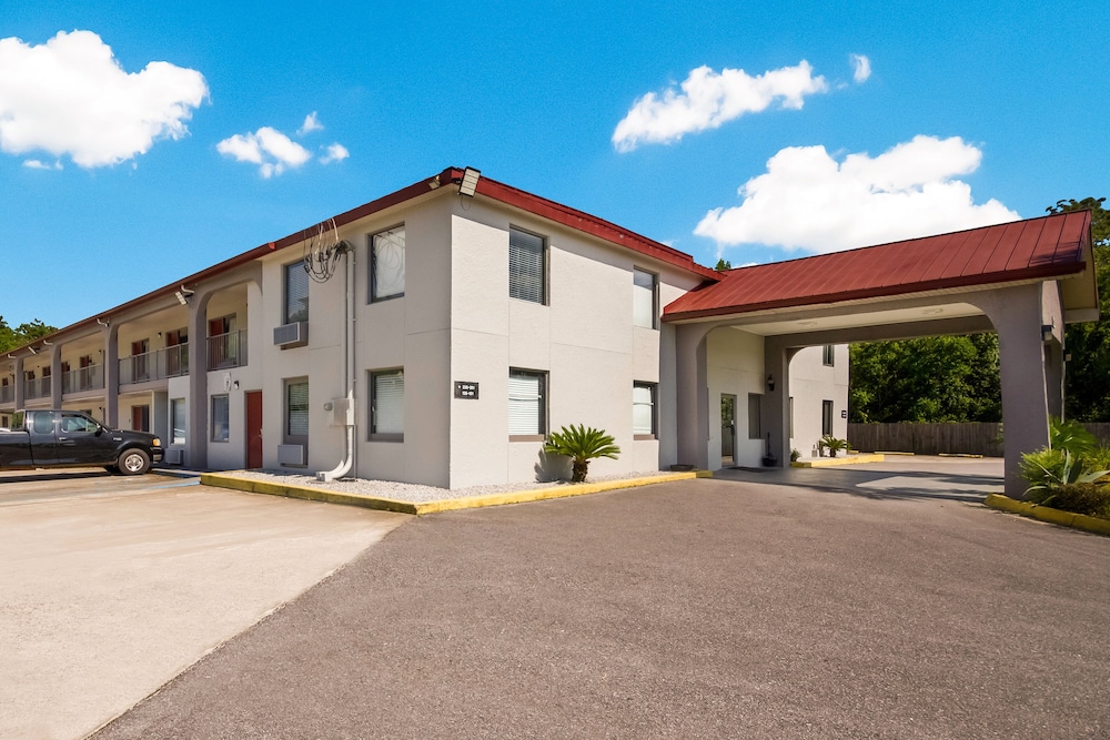 Red Roof Inn Crestview - photo 31