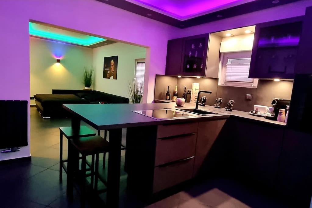 Luxus Loft Whirlpool Designer Küche Bad — 4-Star Luxury Hotel in Herdecke, Germany