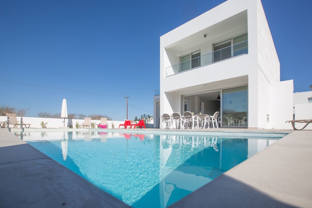 Celebrity Villa Hollyoaks 4