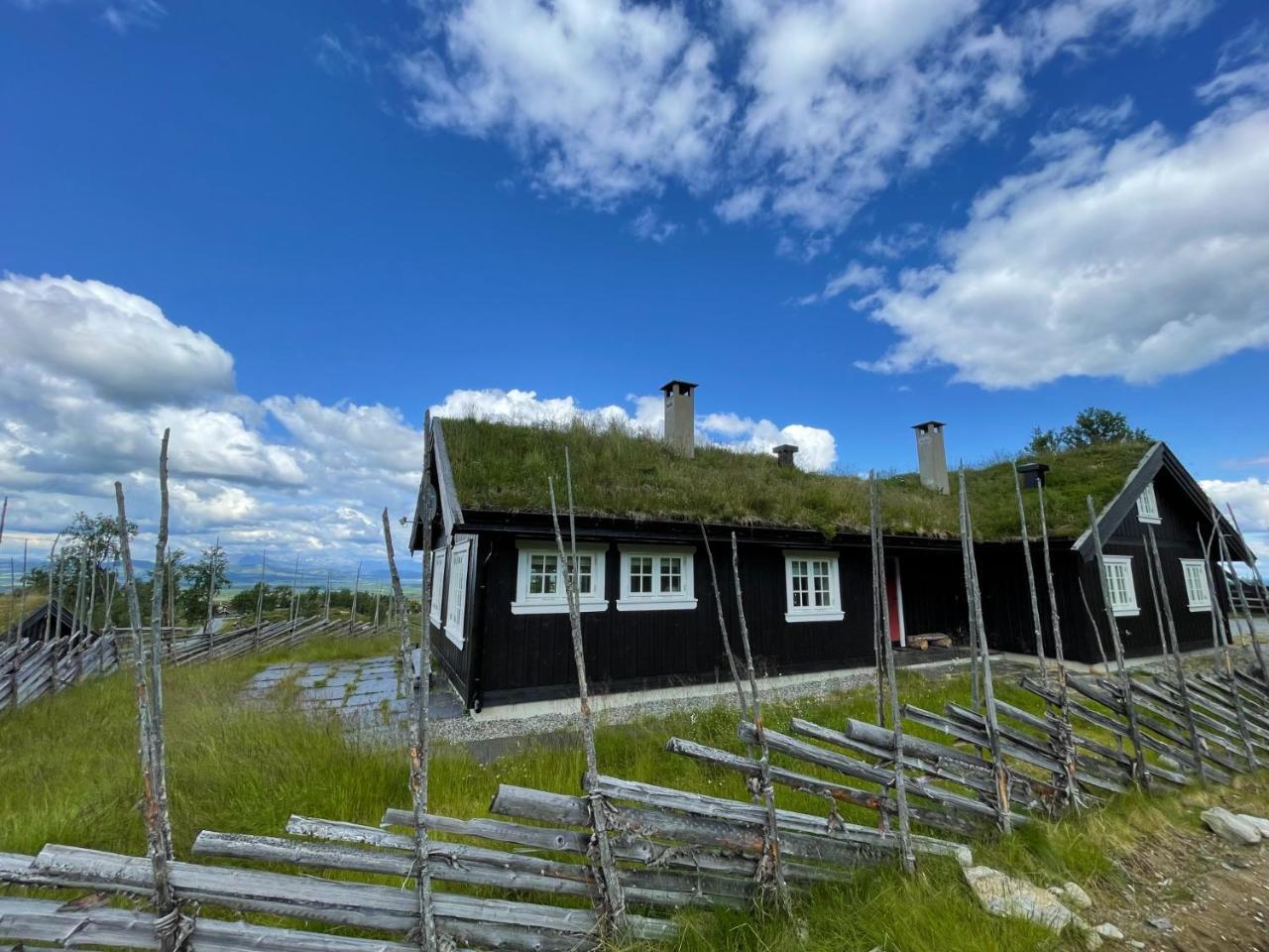 Luxembu 4 Bedroom Cabin with a Fantastic View — 4-Star Luxury Hotel in Gol, Norway