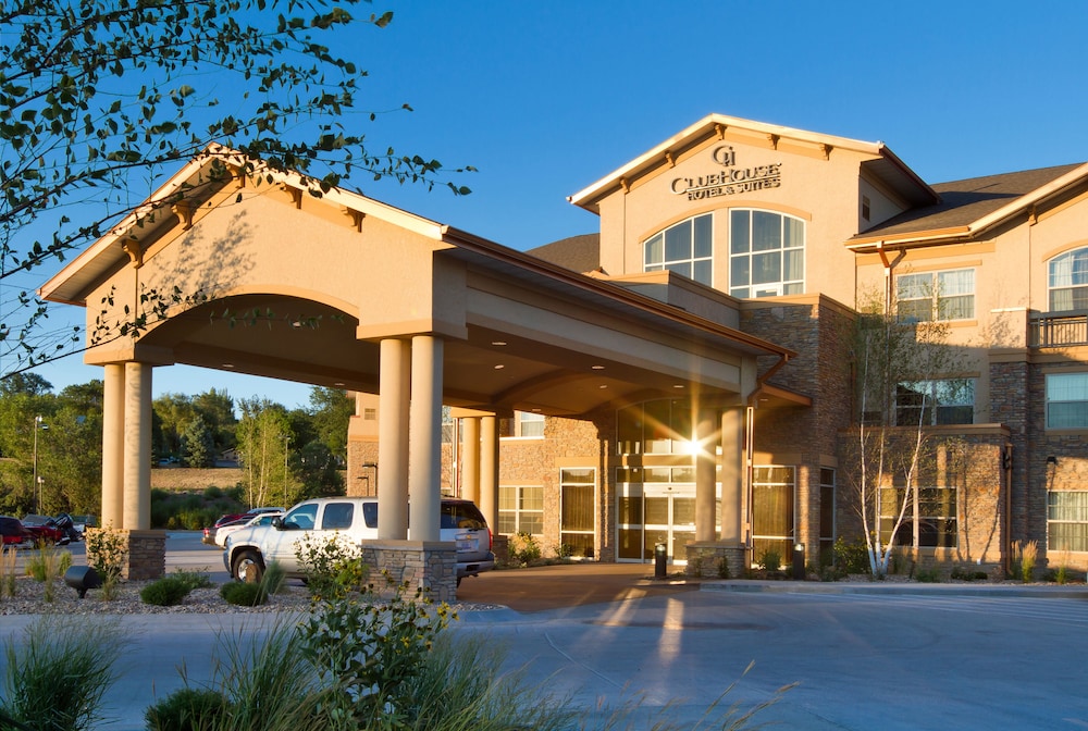 Clubhouse Hotel & Suites Pierre - photo 26