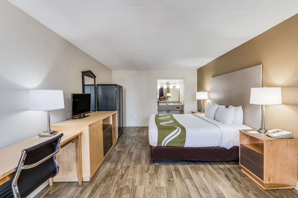 Quality Inn & Suites Hot Springs Lake Hamilton - photo 24