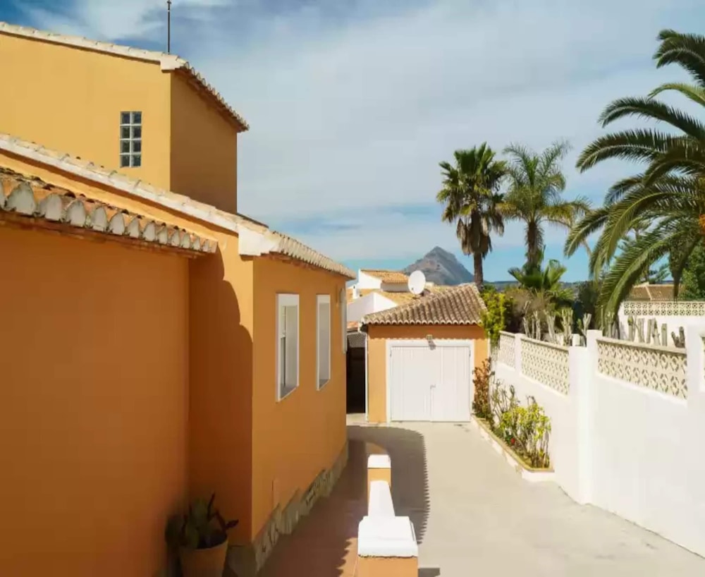 Gladiolo — 4-Star Luxury Hotel in Javea, Spain