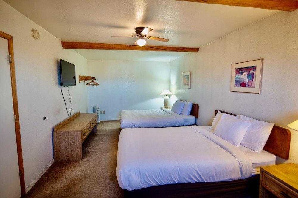 Reed’s Lodge — Springerville — photo 4
