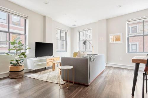 Comfy Financial District 1 Bed with Keyless Entry — 4-Star Luxury Hotel in Boston, United States