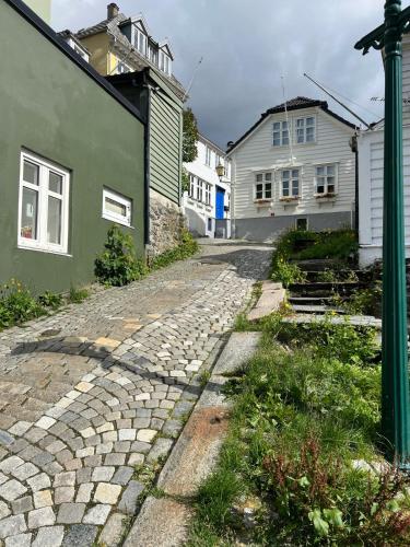 Bergenshus rett ved Bryggen i Bergen — 4-Star Luxury Hotel in Bergen, Norway