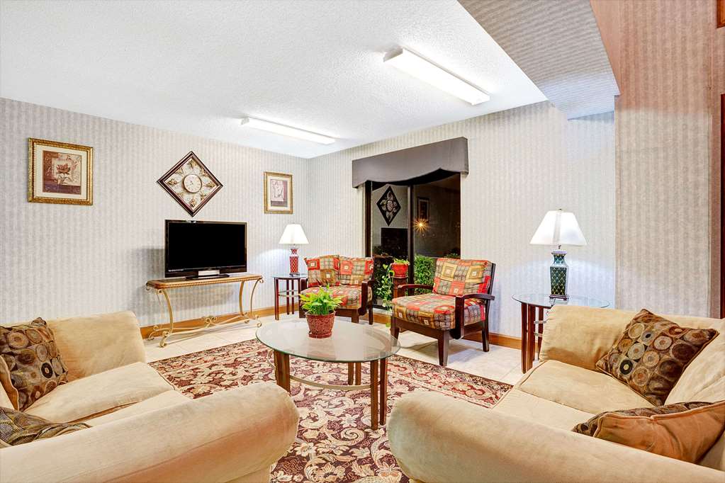 Days Inn by Wyndham Tunica Resorts - photo 13