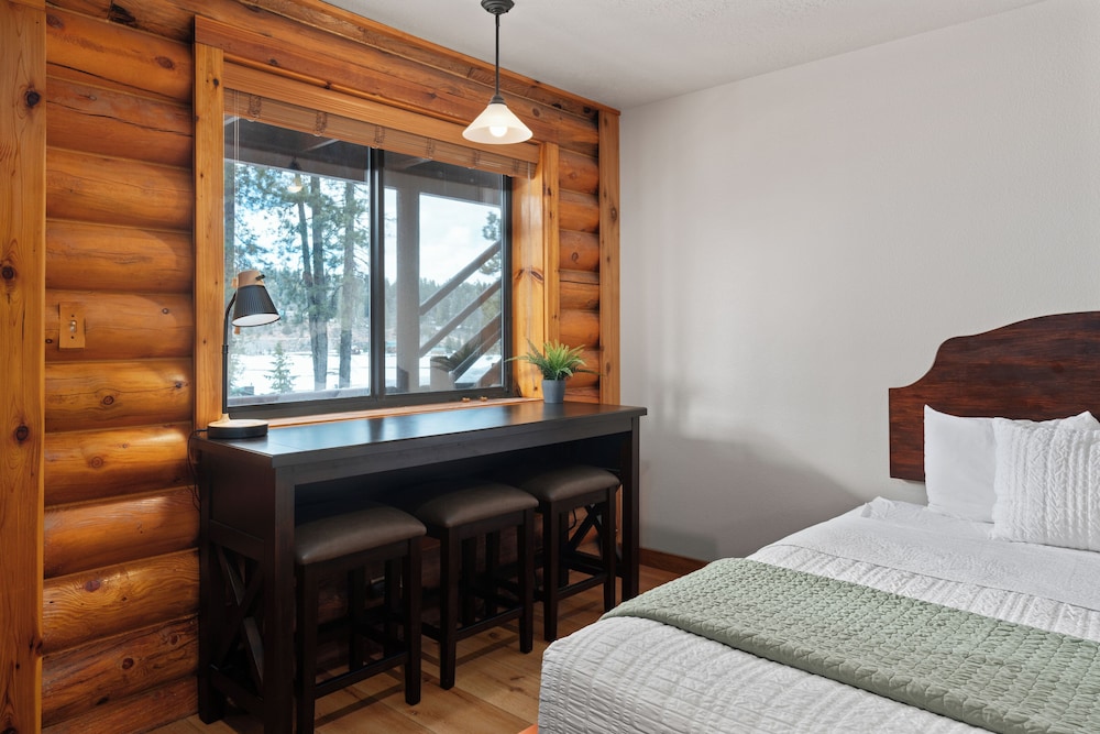 Duck Creek Village Inn - photo 54