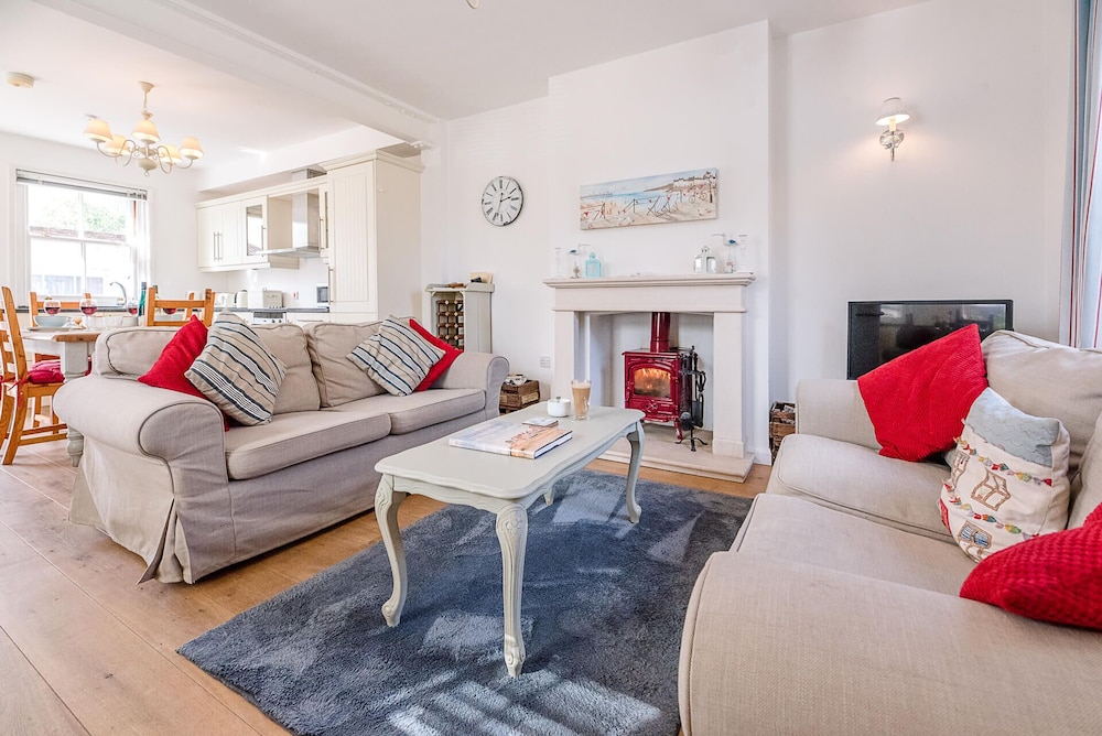 Longshore Aldeburgh in Aldeburgh, United Kingdom