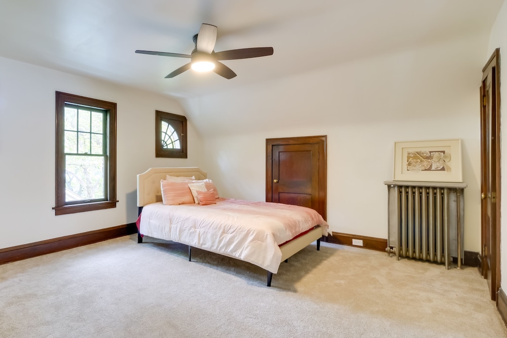 Cleveland Heights Retreat: Close to Everything — hotel in Cleveland Heights