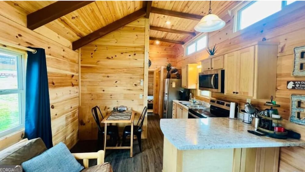 Copperhead Lodge and Resort Cabin Rentals - photo 20