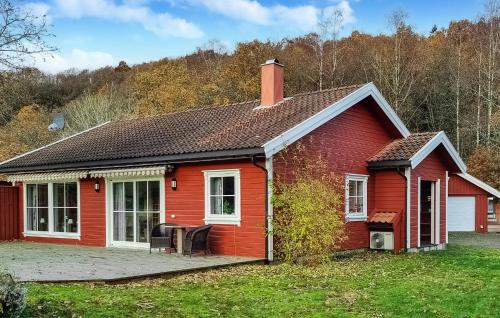 4 Bedroom Awesome Home In Lyngdal — 4-Star Luxury Hotel in Lyngdal, Norway