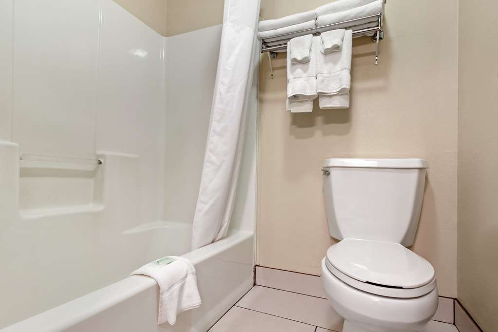 Quality Inn Hays I 70 - photo 30