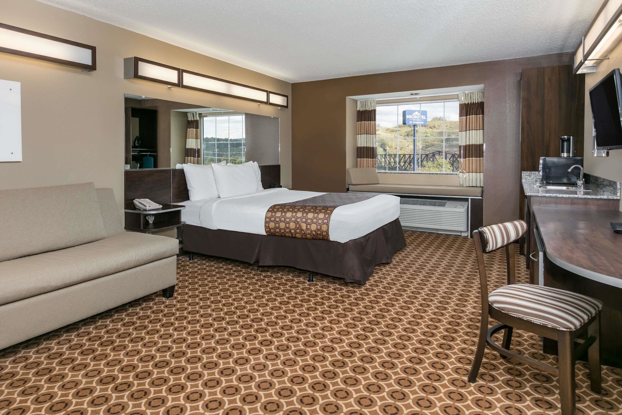 Sleep Inn & Suites - photo 14