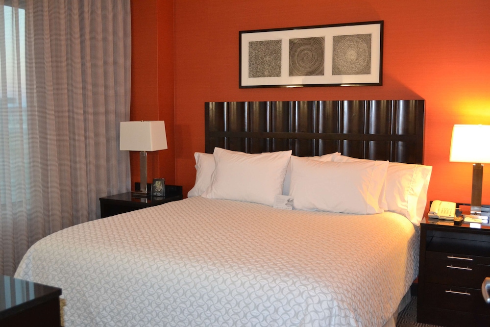 Embassy Suites Palmdale - photo 14