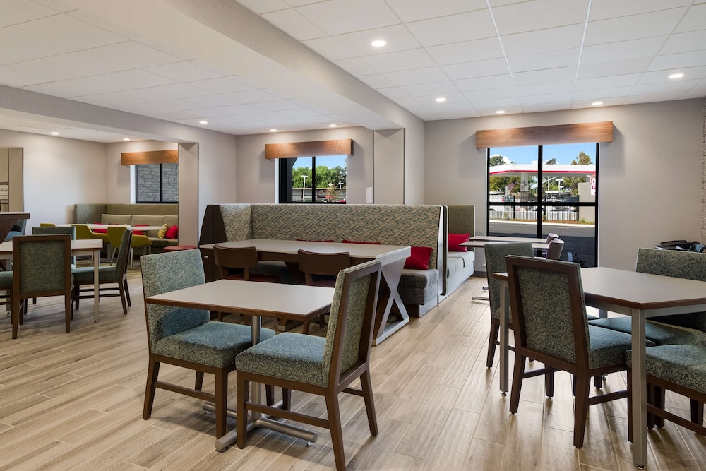 Hampton Inn by Hilton Concord - photo 19