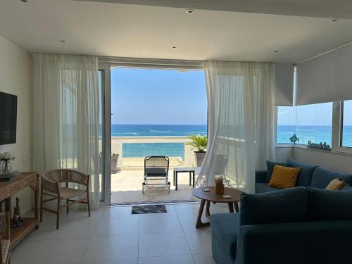 Nathalie's Beachfront Apartment — 4-Star Luxury Hotel in Rethymno, Greece