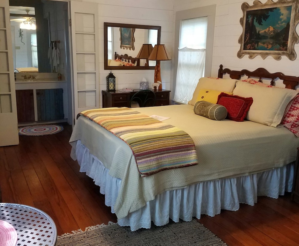 The Carriage House B&B - photo 2