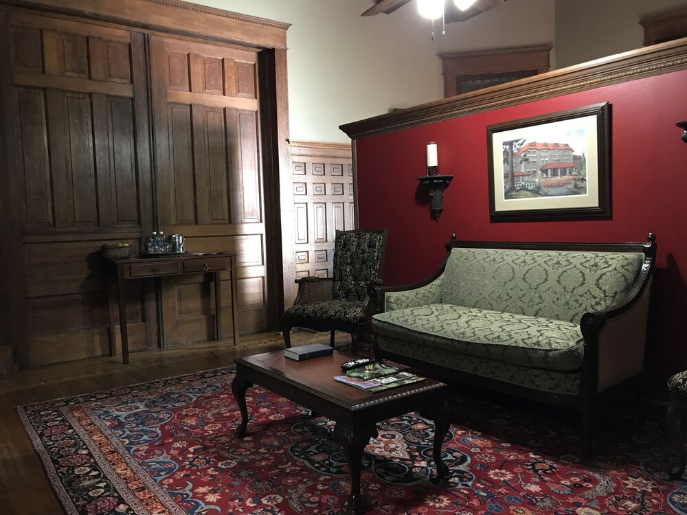 Edwardian Inn - photo 37