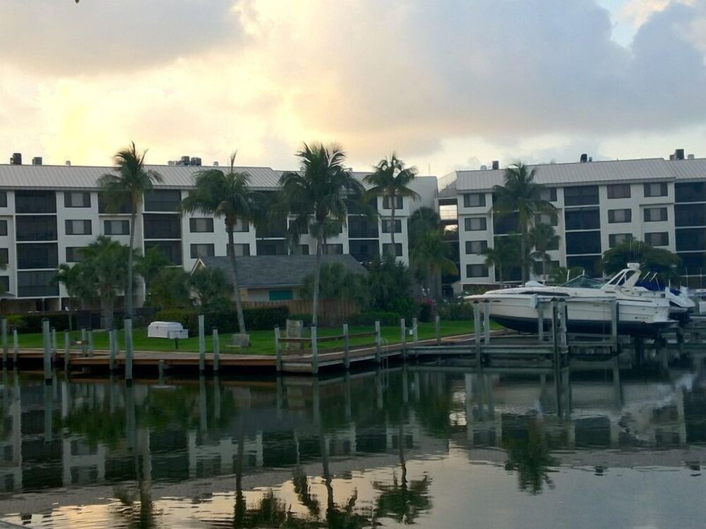 Santa Maria Harbour Resort 108 2 Br Condo - photo 22