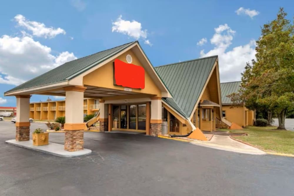 Perry Inn & Suites National Fairground I 75 - featured photo